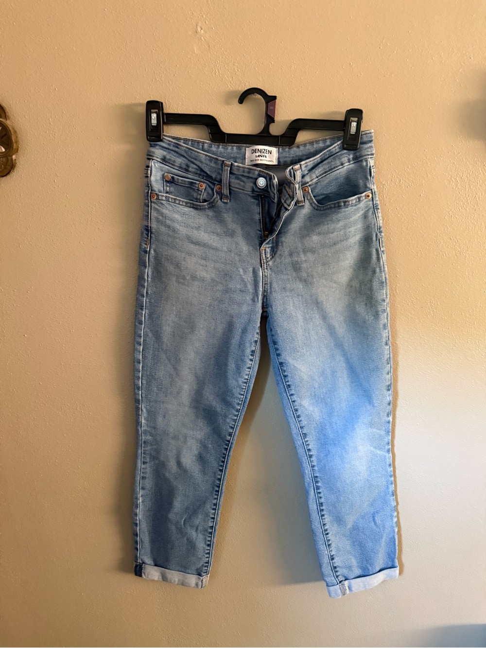 Levi's Light Blue Cropped Women's Jeans